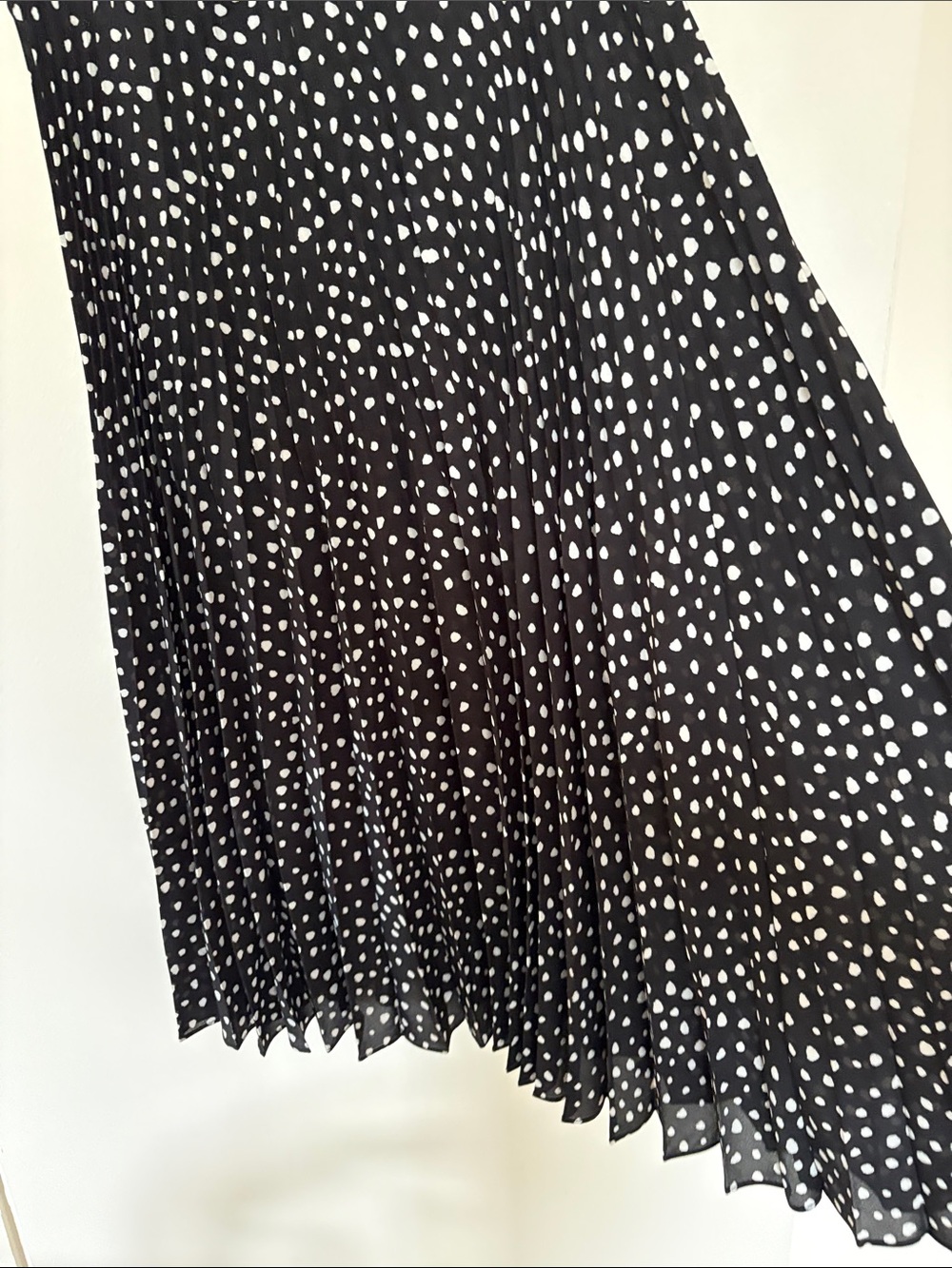 Max Studio Black and White Polka Dot Pleated Midi Skirt